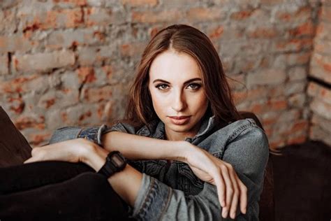 Виктория Складчикова - купить билет на концерт 06.03.2023 ДК им ...