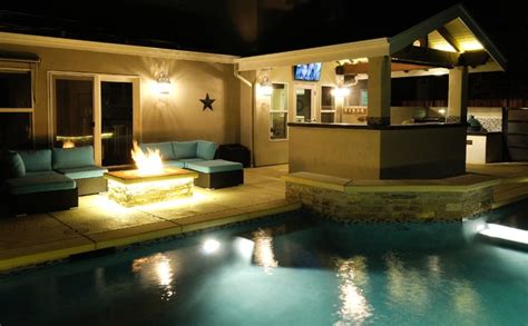 Morse Outdoor Entertainment Pools Patios And Bars Contemporain