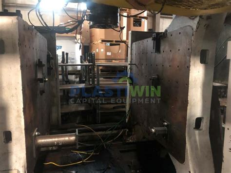 Used Milacron Model T600 D15C 90g Extrusion Blow Molding Machine