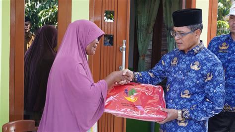 Pemkot Gorontalo Salurkan Bantuan Korban Kebakaran Di Kelurahan