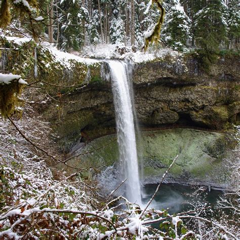 Winter Waterfalls - Travel Oregon