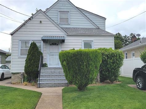 247 Stewart Avenue Hempstead Ny 11550 Zillow