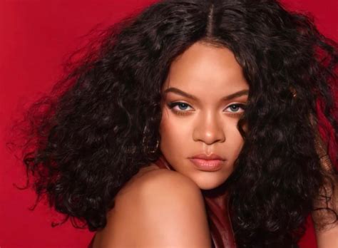 Rihanna Retorna Cena Musical E Lan A Lift Me Up Trilha De Pantera