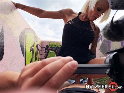 Spontaneous Outdoor Fuck Date In Berlin Hitzefrei