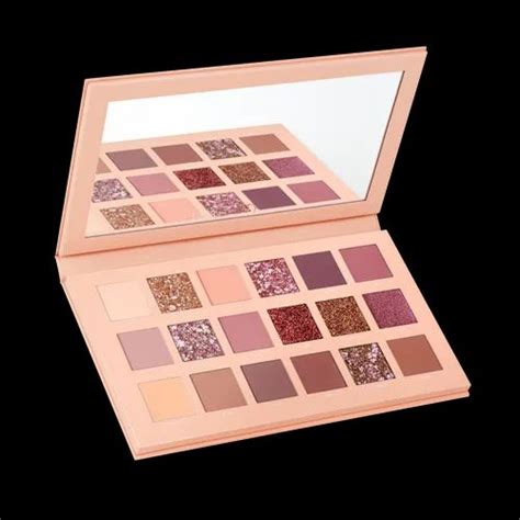 Huda Beauty Nude Eyeshadow Palette at Rs box आई शड in Dehradun ID