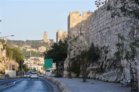 Las murallas de la ciudad vieja de jerusalén Foto Premium