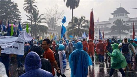 Buruh Jawa Barat Bakal Unjuk Rasa Terkait UMK 2024 Besok Ini Kata