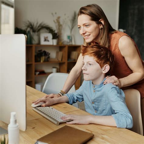 Comment Bien Accompagner Son Enfant Avec Les Devoirs Scolaires Hot