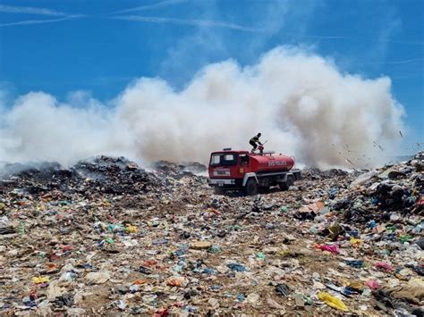 Foto Gori Odlagali Te Otpada U Pola I Morski Hr