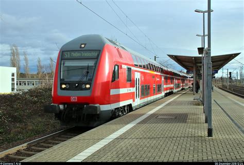 DABpbzfa mit Schublok 146 0 der S Bahn Dresden DB Regio Südost als