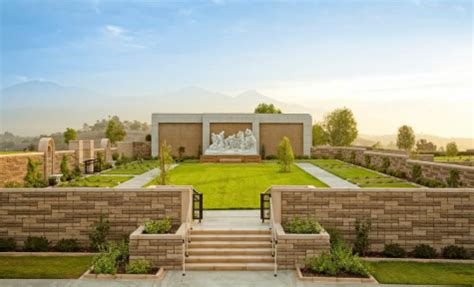 Forest Lawn Memorial-Parks & Mortuaries - Covina Hills Obituaries ...