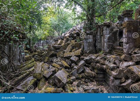 Ruins of Ancient Beng Mealea Temple Over Jungle, Cambodia. Stock Photo - Image of heritage, root ...