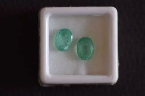 Gemstone Oval Light Color Panna Emerald Stone Pair Size X Mm