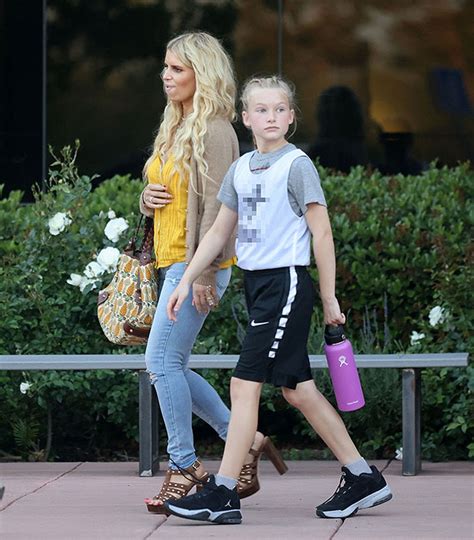 Jessica Simpson & Daughter Maxwell Run Errands: Photos – Hollywood Life