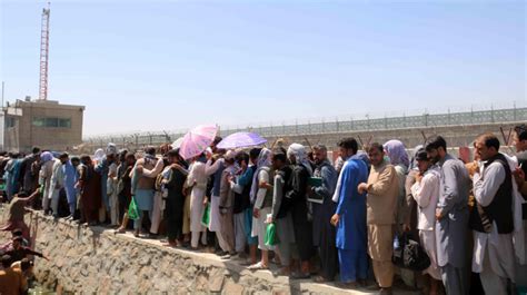 Atentado Con Dos Explosiones Junto Al Aeropuerto De Kabul Im Genes