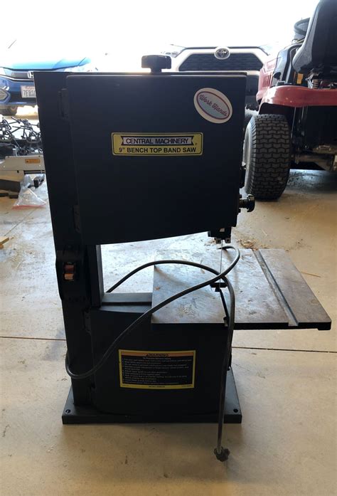 1 3 HP 9 In Benchtop Band Saw Central Machinery For Sale In Hesperia