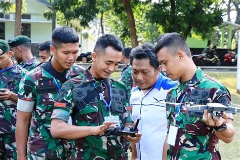 Penataran Drone Satuan Divisi Infanteri Kostrad