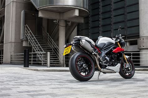 Triumph Speed Triple R Abs Review