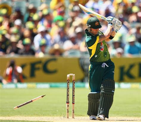 Michael Clarke Loses His Off Stump Espncricinfo