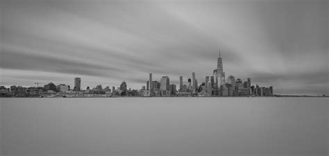 The grey city | Smithsonian Photo Contest | Smithsonian Magazine