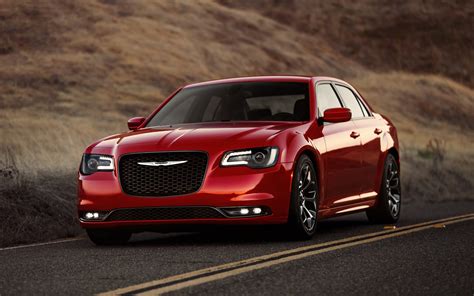 Une version Hellcat de la Chrysler 300 ne serait pas impossible - Guide ...