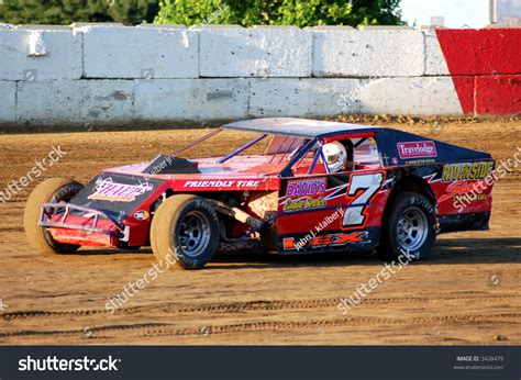 110 Late Model Dirt Car Images, Stock Photos & Vectors | Shutterstock