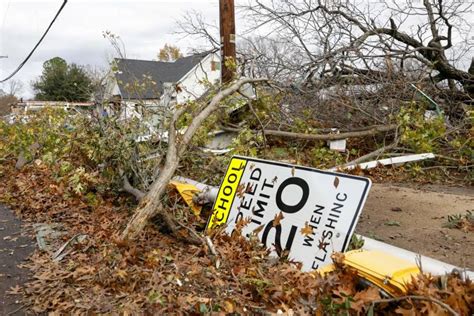 Storm Hits Us State Thousands Without Electricity The Statesman