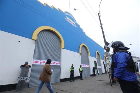 Municipalidad de Lima clausuró galería en Las Malvinas FOTOS LIMA