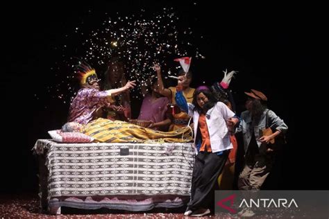 Pentas Teater Modern Karya Putu Wijaya Di Bali Antara News