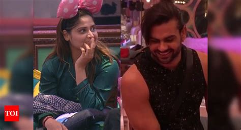 Bigg Boss 13 Arti Singh Reveals That She Was Asked To Pair Up With