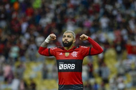 Gabigol Debocha De Cr Ticas Ap S Vit Ria Do Meng O