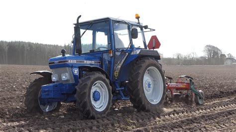 Ford 4610 Working Hard In The Field Ploughing W 3 Furrow Kverneland