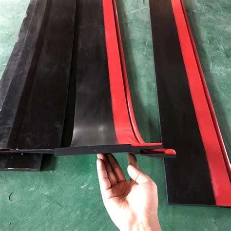 Conveyor Skirting Rubber Made From Natural Rubber Combines High