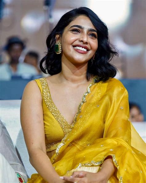 Aishwarya Lekshmi Hot Low Neck Blouse Saree Photos Glamsundari In