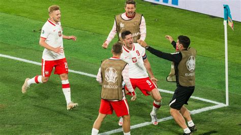 Euro 2020 Szwecja Vs Polska Kadra Paulo Sousy Warta 254 8 Miliona