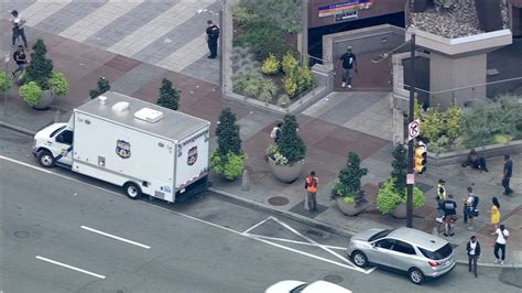 Suspect In Custody After Man Stabbed At Septa Platform Along 15th And