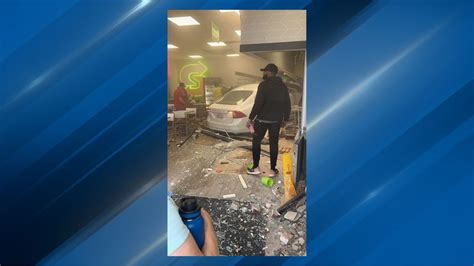 1 dead, 5 injured after car crashes into Subway sandwich shop at Apple ...