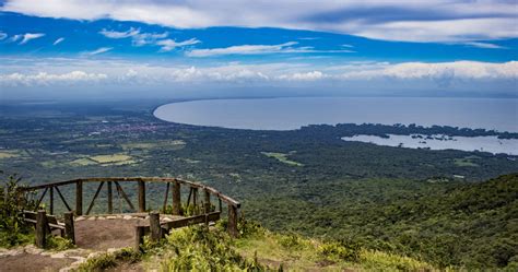 Granada & Mombacho Day trip - Everyday Nicaragua