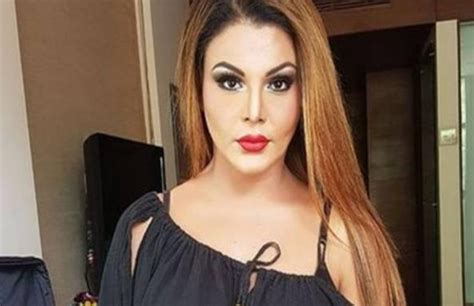 Drama Queen Rakhi Sawant Gets Trolled For Pink Bikini
