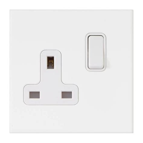 Hamilton Sheer G2 Matt White 1 Gang 13a Double Pole Switched Socket