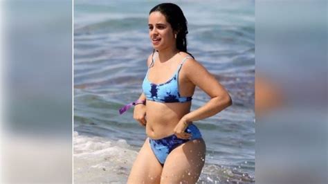 Camila Cabello Se Pasea En Bikini Y Usuarios En Redes Sociales La Critican FOTOS