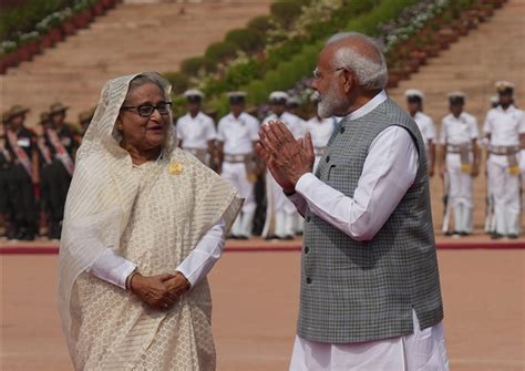 Pm Modi Welcomes Bangladesh Pm Sheikh Hasina Pm Modi Sheikh Hasina Photos Bangladesh Pm