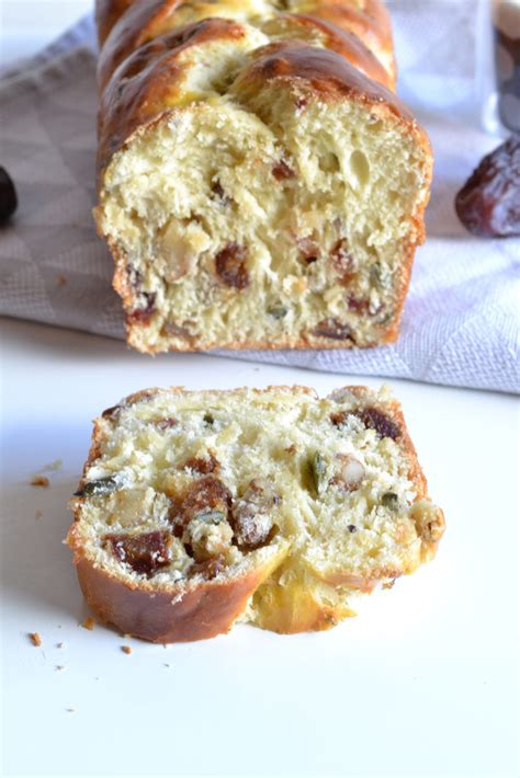 Brioche aux fruits secs sans sucre raffiné ni beurre recette