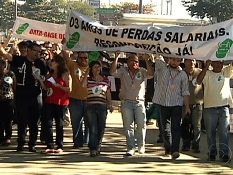 Servidores Federais Em Greve Fazem Mais Um Protesto Pela Cidade Rj1 G1