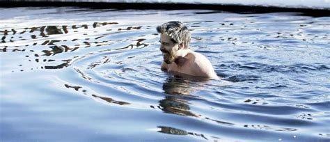 Nager en eau froide 100 jours Télé Loisirs