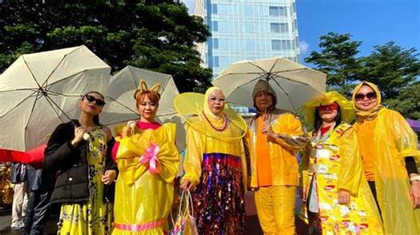 Keseruan Rain Festival Novotel Makassar Di Kawasan Car Free Day