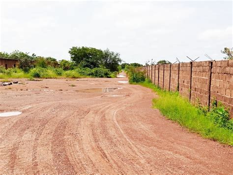 UN TERRAIN DE TYPE PAN COUPE DUNE SUPERFICIE DE 10 415 M² EN VENTE À