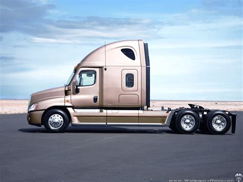 Freightliner Cascadia Desktop Wallpaper X Wallpaper Of