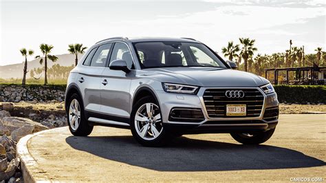 Audi Q5 2018my Color Florett Silver Front Three Quarter