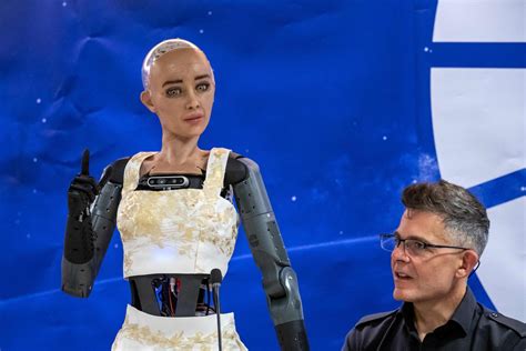 Jutarnji List Robot Sophija Umjetna Inteligencija Bi Svijetom